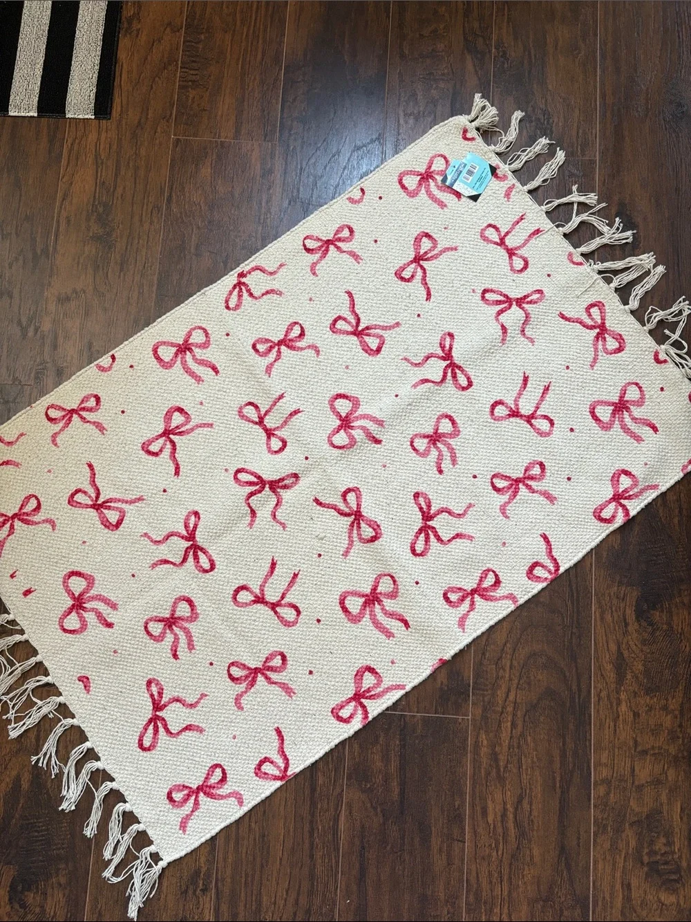 🆕The Spring Shop Pink Bow Area/Throw Rug